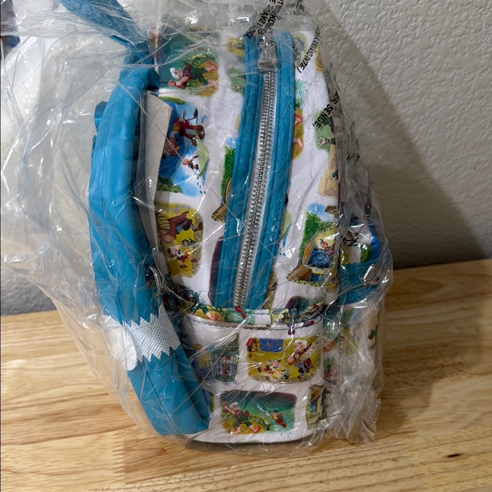 Loungefly Pinocchio Disney Bag View 5